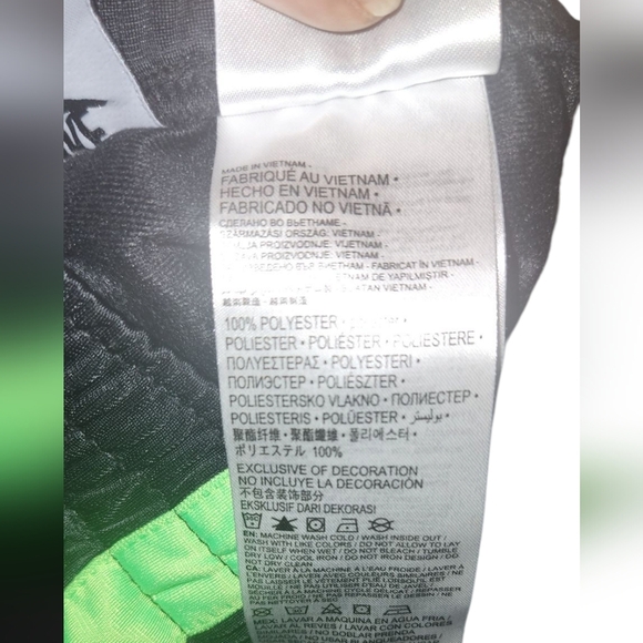 Nike Kids Black Joggers with Green Logo NWOT - Picture 3 of 5